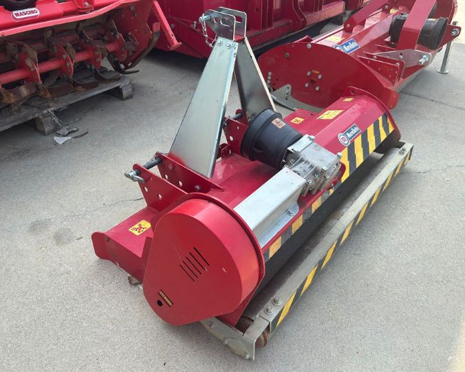 Trincia TRT 135 P per trattorini da 12-35 Hp